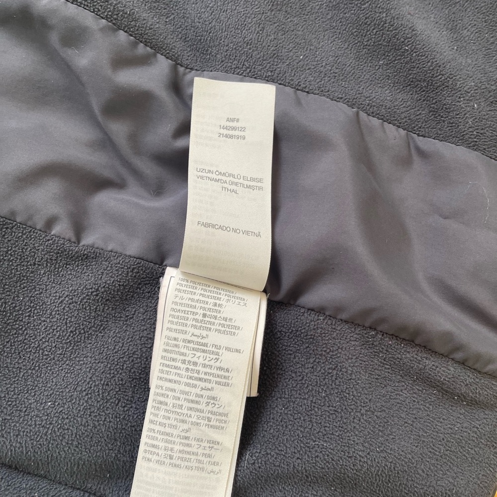 Abercrombie & Fitch Down Jacket - image 8